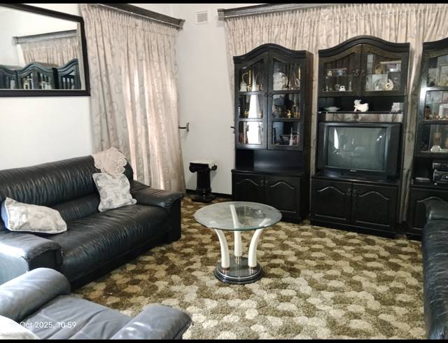 3 BEDROOM FREESTANDING FOR SALE IN NORTHDALE